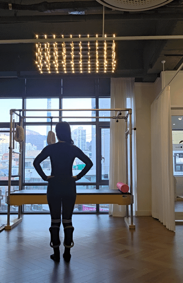 [헬스&라이프] 운동만큼 중요한 ‘회복의 기술’… 폼롤러 vs 리커버링 200% 활용법