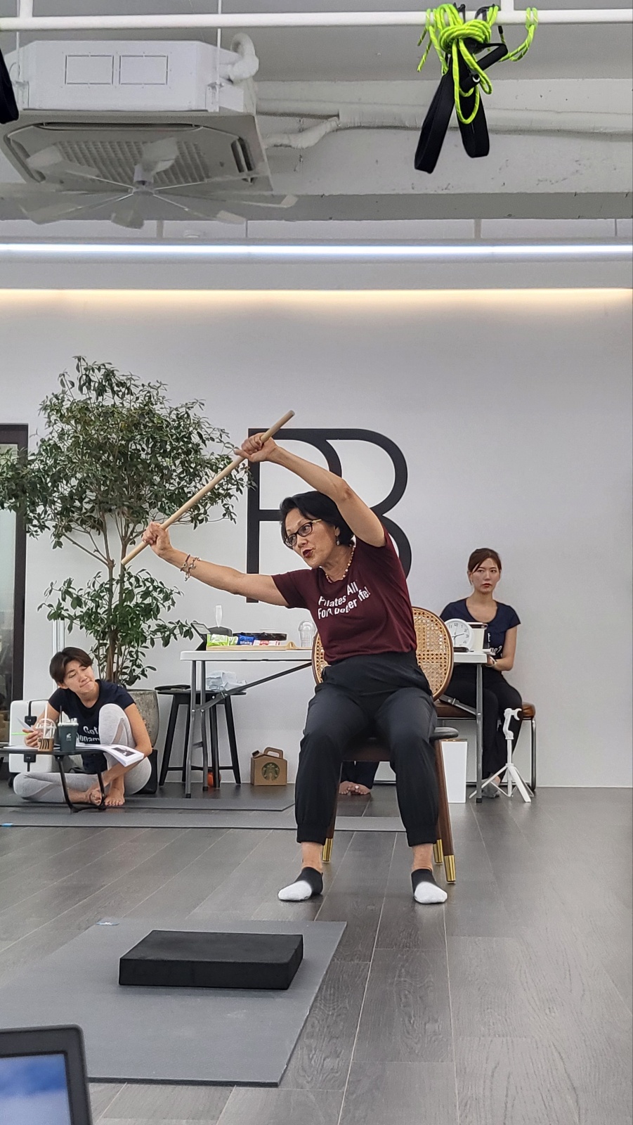 [건강 칼럼] 겨울 끝자락, 굳은 몸을 깨우는 '필라테스와 바레'의 힘 1